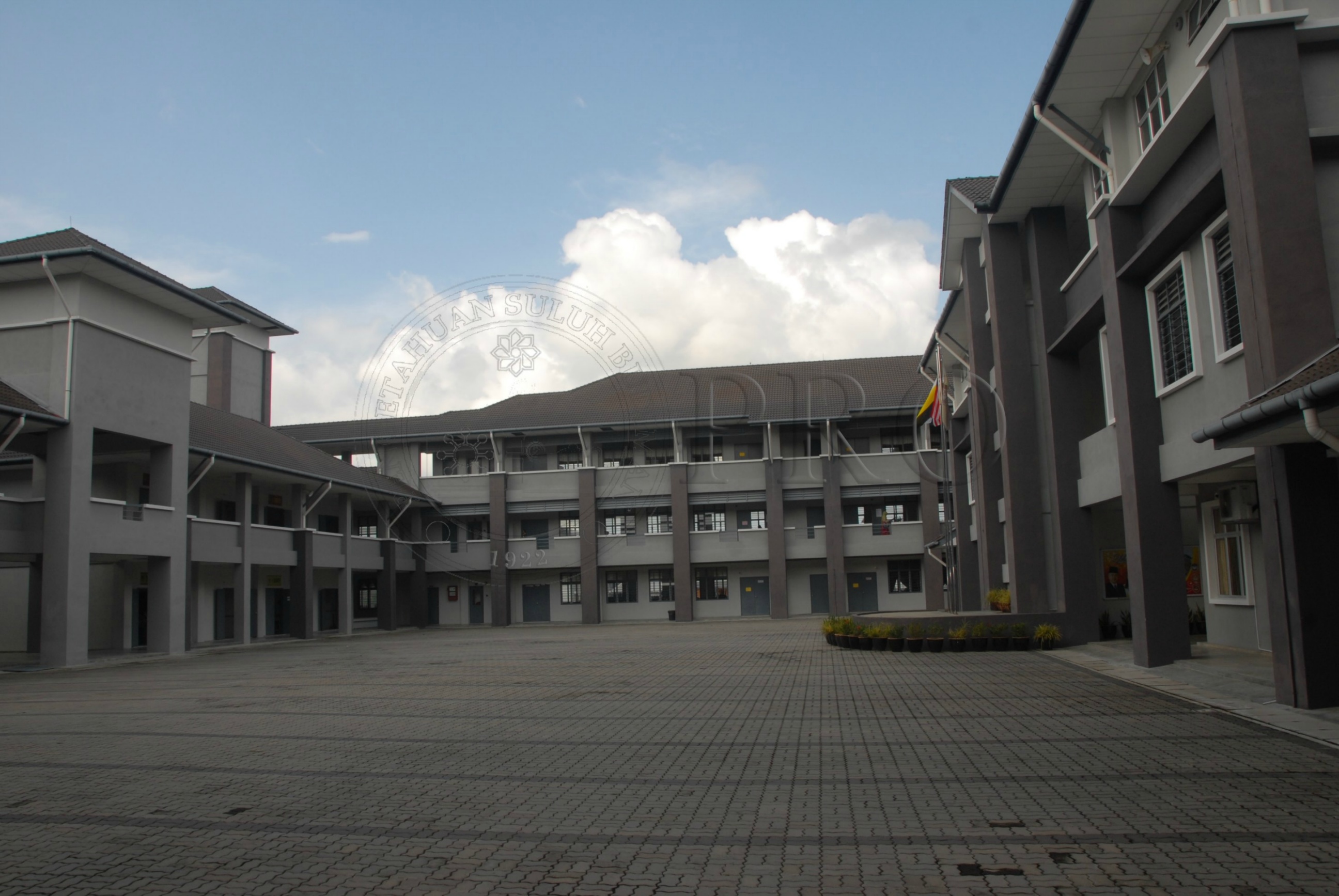 PRO 14 01 SEKOLAH FBA 8113